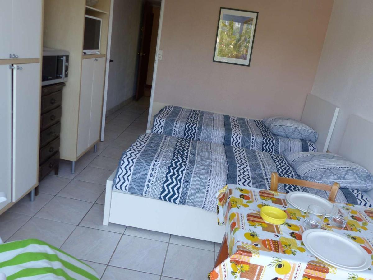 Studio Cosy Avec Tv Et Cuisine Equipee, Bord De Mer Le Lavandou - Fr-1-308-34 Exterior photo